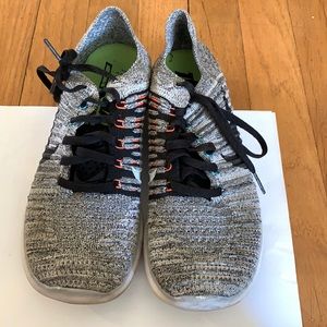 Nike Free RN Flyknit Running Shoes Women’s 7.5